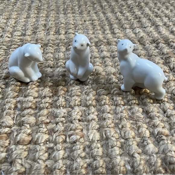 Lladro Polar Bear Set of Three - Picture 3 of 9